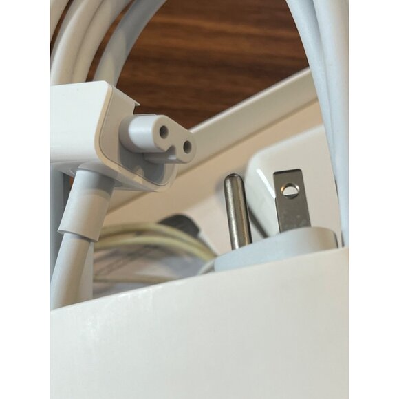 Apple MagSafe 2 85W Power Adapter (MD506LL/A) for MacBook Pro White Office Work - Picture 12 of 14